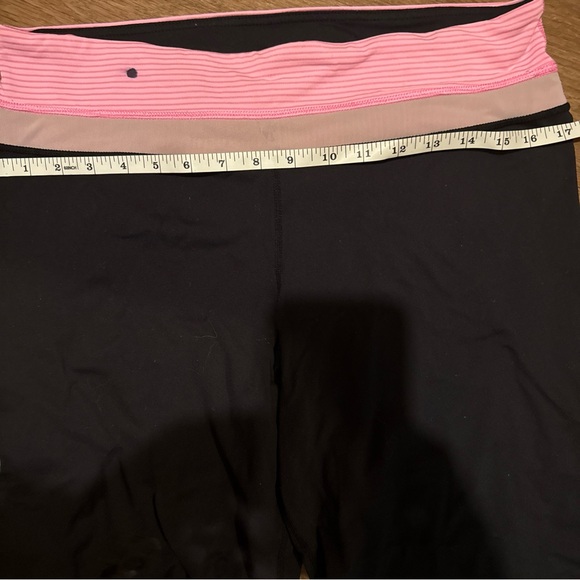 Lululemon Athletica Black Cropped Pants with Pink Waistband - Picture 4 of 4